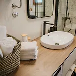 Lägenhet Oleander Urban Suites, High-speed Internet, At 250, Pet Friendly