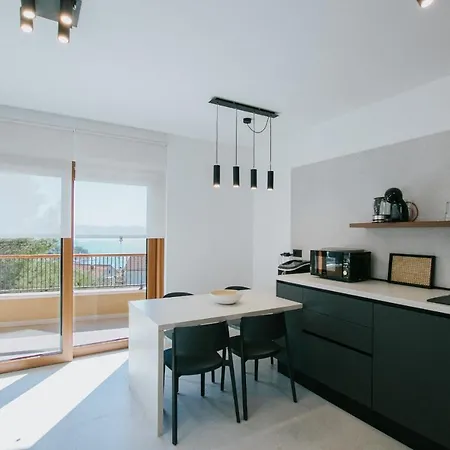 Oleander Urban Suites, High-speed Internet, At 250, Pet Friendly Lägenhet Trogir