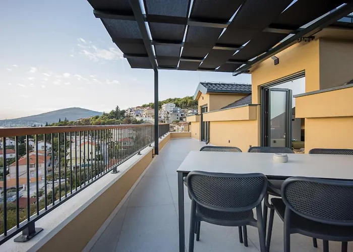 Апартаменты Oleander Urban Suites, High-speed Internet, At 250, Pet Friendly *