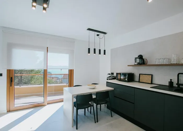 Oleander Urban Suites, High-speed Internet, At 250, Pet Friendly Apartment Trogir
