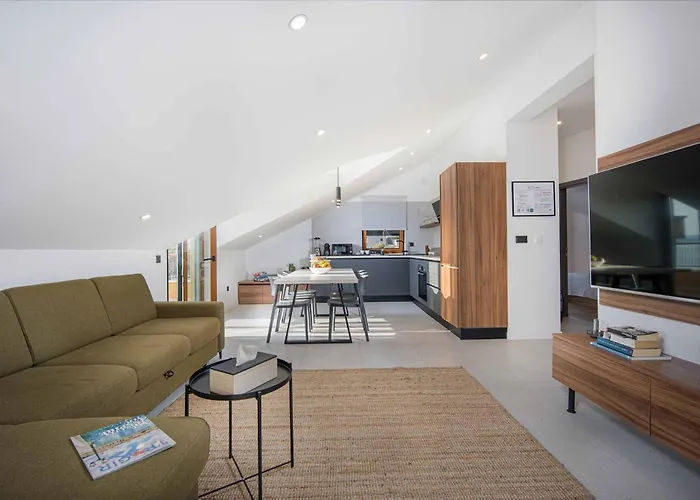 Apartment Oleander Urban Suites, High-speed Internet, At 250, Pet Friendly *