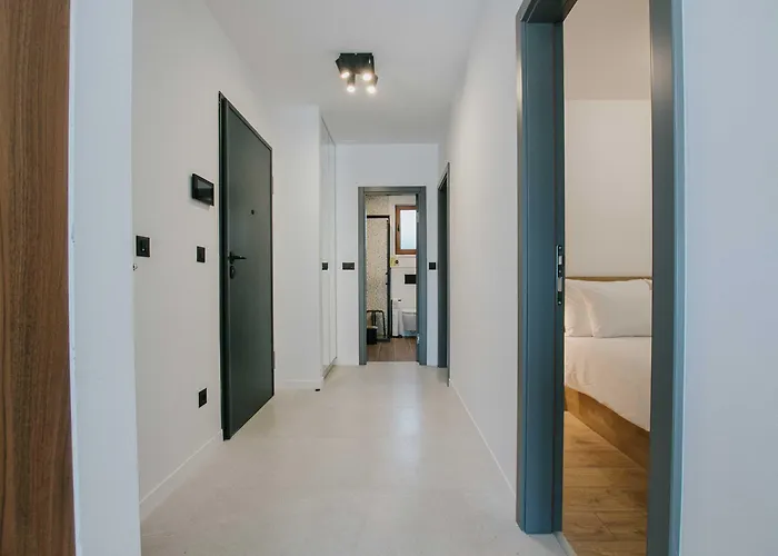 Apartment Oleander Urban Suites, High-speed Internet, At 250, Pet Friendly Trogir